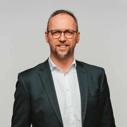 rene-klampfer
