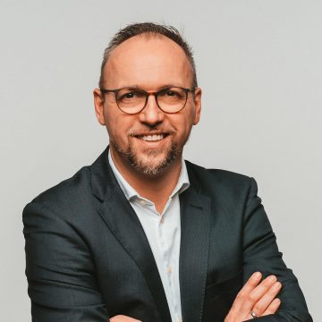 rene-klampfer